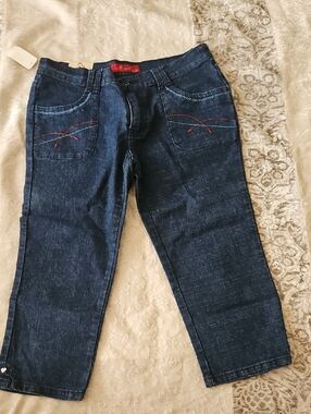 Angela Women’s Jeans with Decorative Stitching - Size 9
